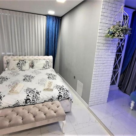 Puskin Close To Stefan Cel Mare Chisinau Luaran gambar