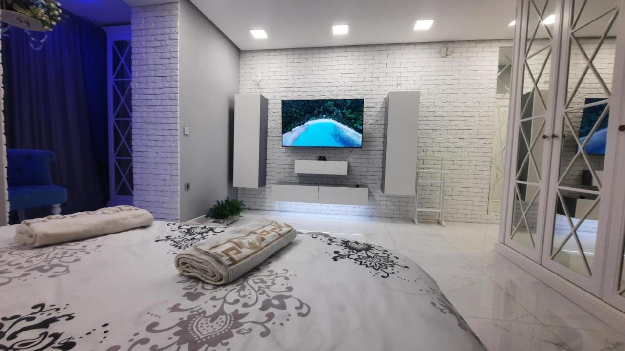 Puskin Close To Stefan Cel Mare Chisinau Luaran gambar