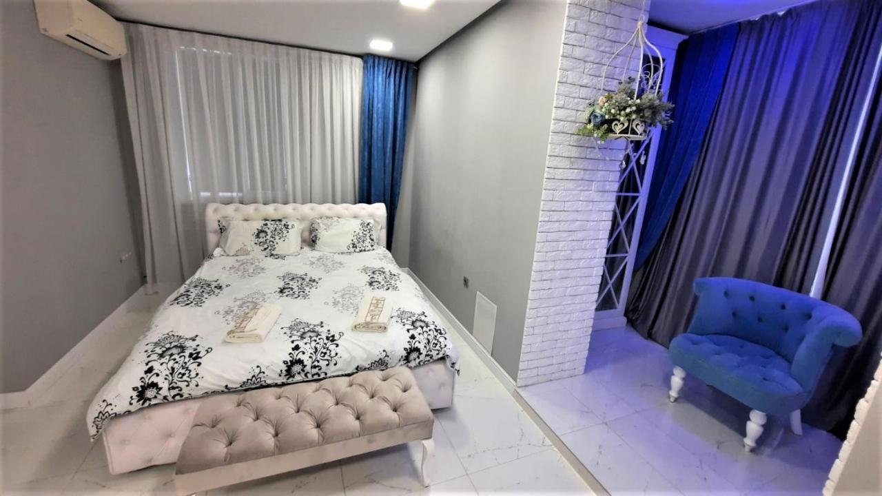 Puskin Close To Stefan Cel Mare Chisinau Luaran gambar